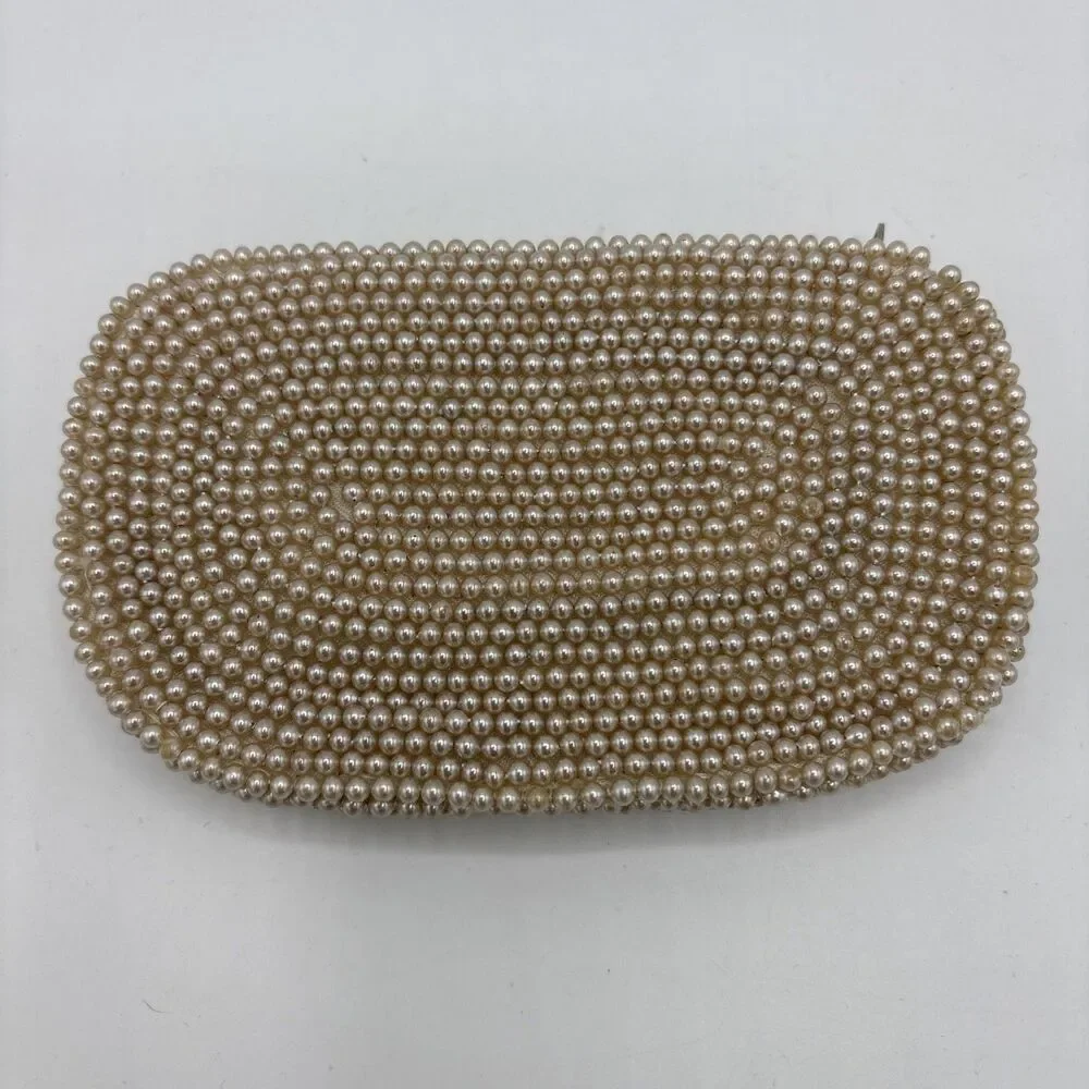 VINTAGE 1950s FAUX PEARL COIN PURSE MADE IN JAPAN SEQUINED WITH FLORAL PATTERN - Picture 2 of 8